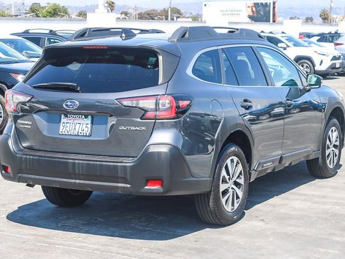 Used 2023 Subaru Outback Premium w/ Popular Package #1 image 10