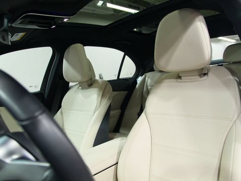 Certified 2023 Mercedes-Benz C 300 4MATIC Sedan image 7