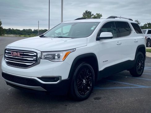 Used 2019 GMC Acadia SLT w/ LPO, Floor Liner Package FWD image 23