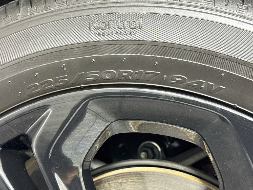 Used 2025 Honda Accord SE image 37