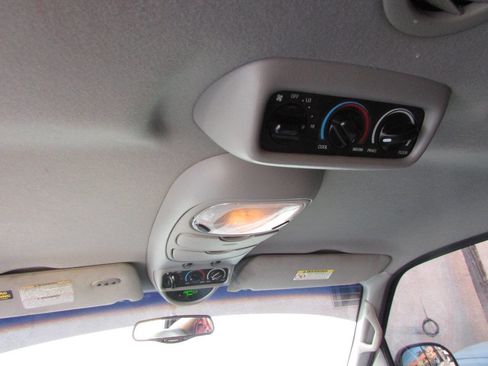 Used 2000 Lincoln Navigator Base 4dr 4WD SUV image 26