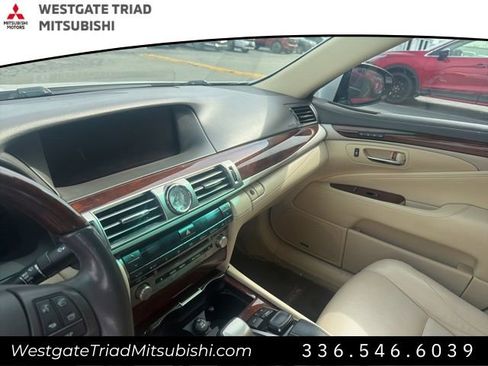 Used 2017 Lexus LS 460 w/ Comfort Package image 11