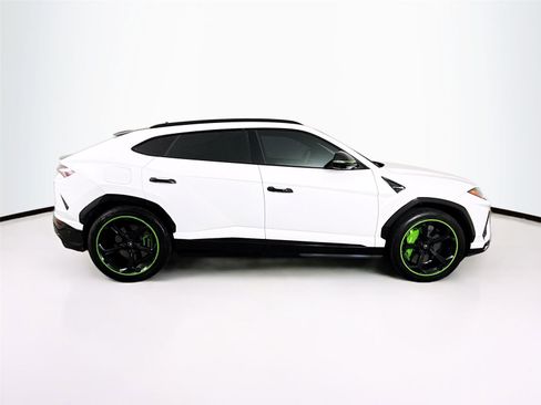 Used 2019 Lamborghini Urus image 28