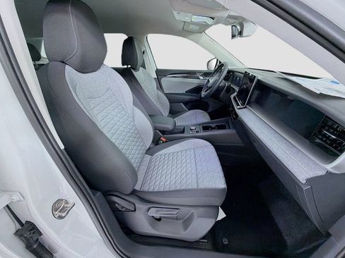 New 2026 Volkswagen Tiguan S AWD/4WD image 28