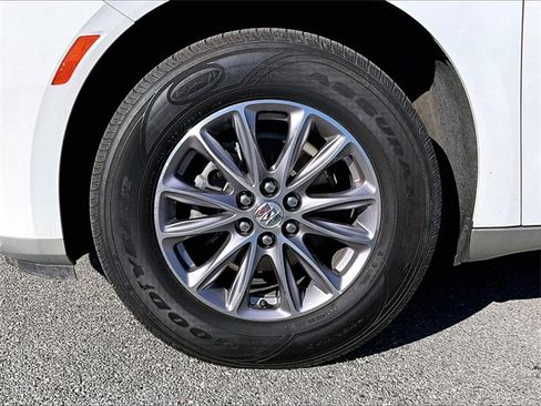 Used 2024 Buick Enclave Premium image 7