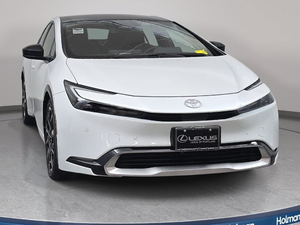 Used 2023 Toyota Prius Prime FWD image 3