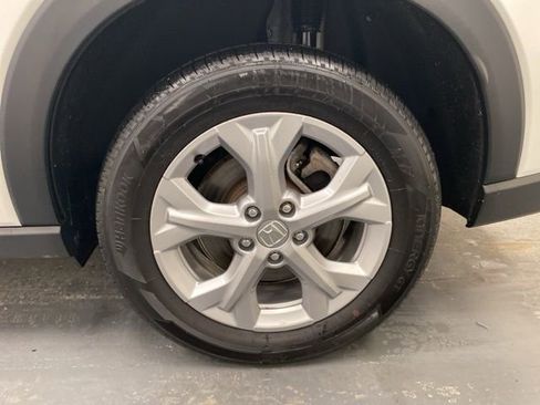 Certified 2024 Honda HR-V LX image 31