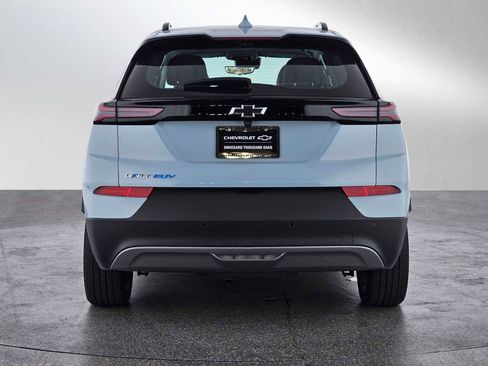 Used 2023 Chevrolet Bolt EUV Premier w/ Sun & Sound Package image 3