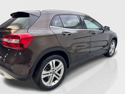 Used 2018 Mercedes-Benz GLA 250 image 13