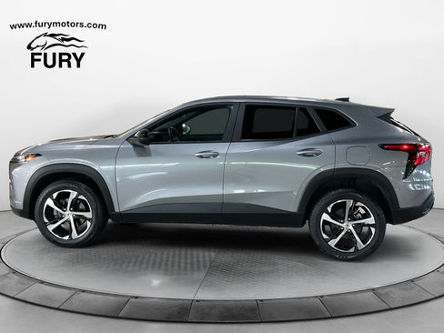 Used 2024 Chevrolet Trax RS w/ Driver Confidence Package FWD image 7