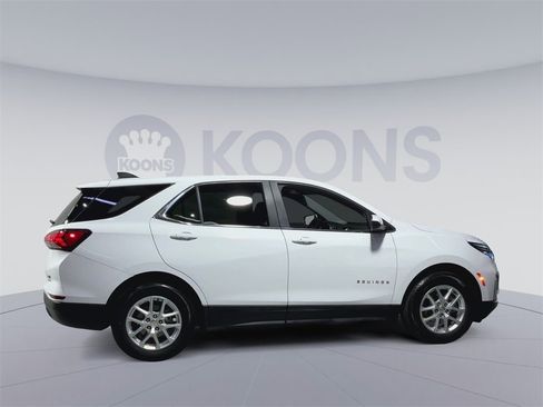 Used 2023 Chevrolet Equinox LT image 12