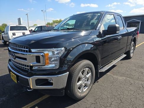 Used 2018 Ford F150 XLT w/ Equipment Group 302A Luxury AWD/4WD image 3