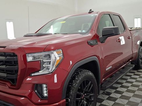 Used 2020 GMC Sierra 1500 Elevation w/ Elevation Value Package image 8