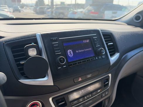 Used 2017 Honda Ridgeline RTL image 16