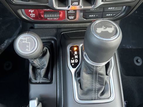 New 2026 Jeep Wrangler Unlimited Rubicon image 8