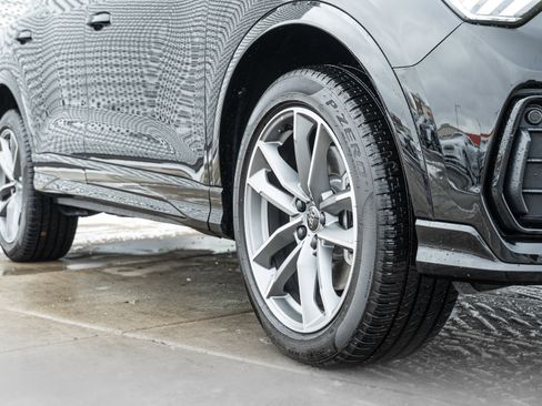 Certified 2024 Audi Q3 2.0T Premium image 33