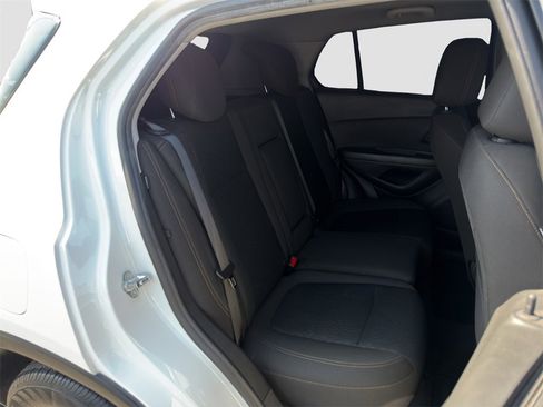 Used 2022 Chevrolet Trax LS w/ Tint and Cruise Package image 28