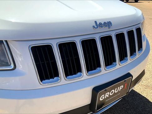 Used 2016 Jeep Grand Cherokee Limited w/ Trailer Tow Group IV image 37