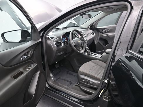 Used 2023 Chevrolet Equinox LT FWD image 11
