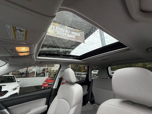 Used 2015 Subaru Forester 2.5i Premium w/ All-Weather Package image 25