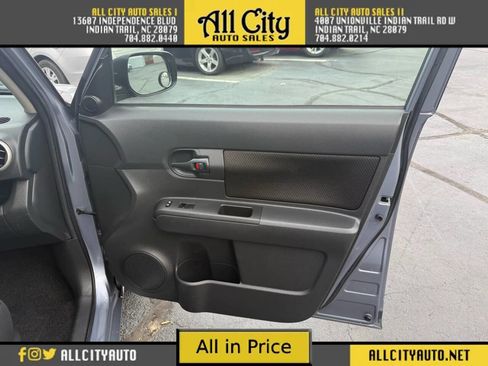 Used 2010 Scion xB Hatchback 4D image 14