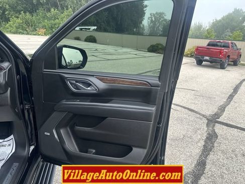 Used 2021 Chevrolet Suburban High Country w/ Premium Package AWD/4WD image 50