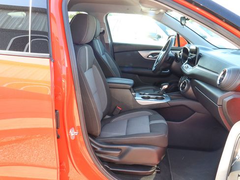 Used 2025 Chevrolet Blazer LT FWD image 24