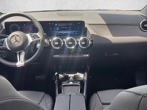 New 2026 Mercedes-Benz GLA 250 image 12