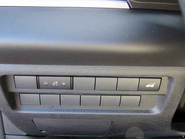 Used 2025 Mitsubishi Outlander SE FWD image 23
