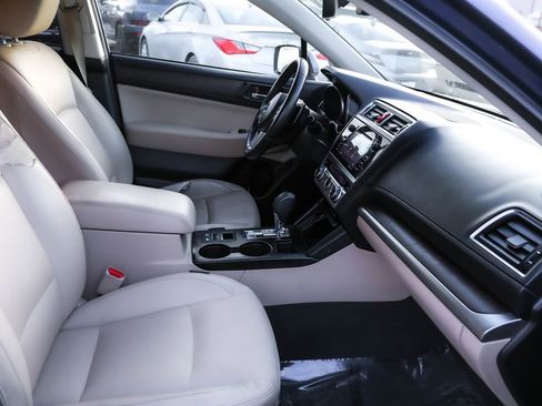 Used 2017 Subaru Outback 2.5i Limited image 33