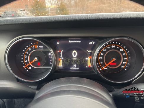 Used 2018 Jeep Wrangler Unlimited Sport S image 19