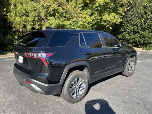 New 2026 Chevrolet Equinox LT w/ Safety and Technology Package image 10