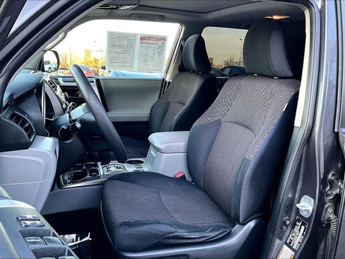 Used 2012 Toyota 4Runner SR5 w/ Convenience Pkg image 23