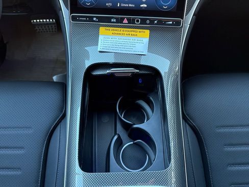 New 2026 Mercedes-Benz GLC 300 4MATIC image 24