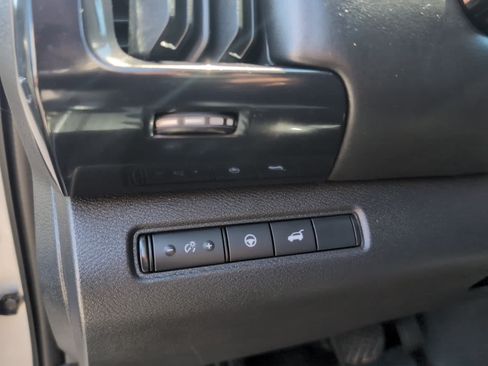 Used 2025 Nissan Pathfinder SV AWD/4WD image 24