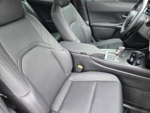 Used 2025 Lexus UX 300h FWD w/ Accessory Package (Z1) image 10