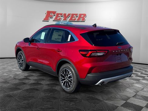 New 2026 Ford Escape SE image 3