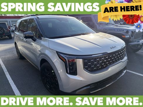 Used 2025 Kia Carnival SX Prestige image 1