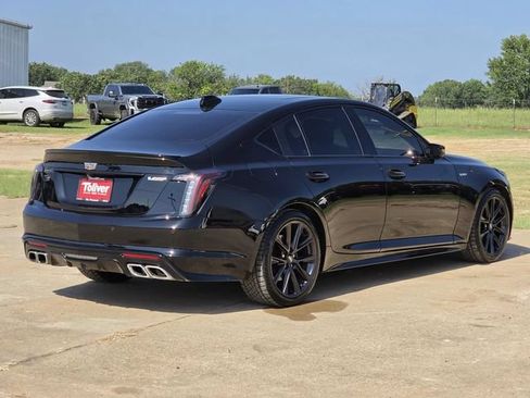 Used 2021 Cadillac CT5 V w/ Premium Package RWD image 9