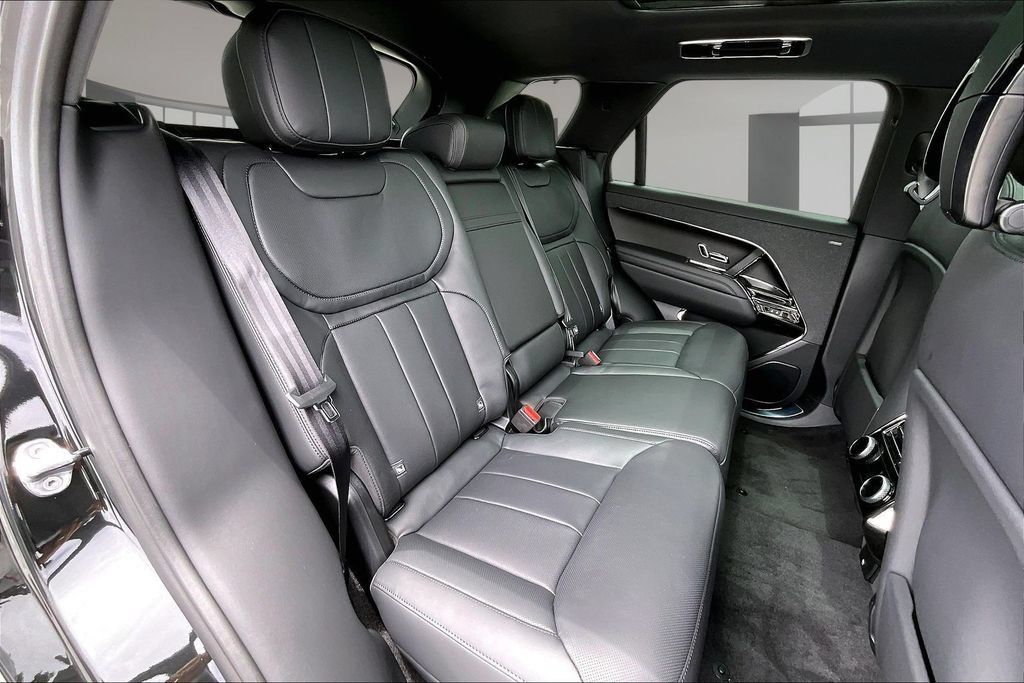 New 2026 Land Rover Range Rover Sport Dynamic SE AWD/4WD image 10