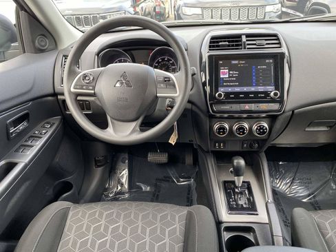 Used 2026 Mitsubishi Outlander Sport AWD image 11