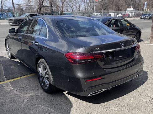 Used 2022 Mercedes-Benz E 450 4MATIC Sedan image 5