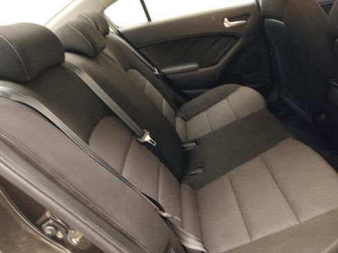 Used 2017 Kia Forte LX FWD image 19