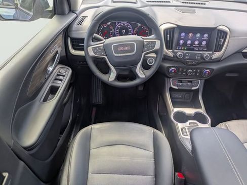 Used 2024 GMC Terrain Denali w/ Denali Premium Package image 17