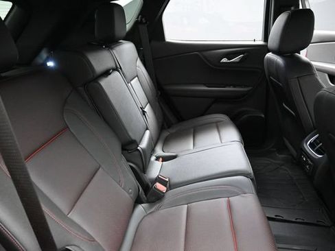 Used 2024 Chevrolet Blazer RS w/ Driver Confidence II Package FWD image 32