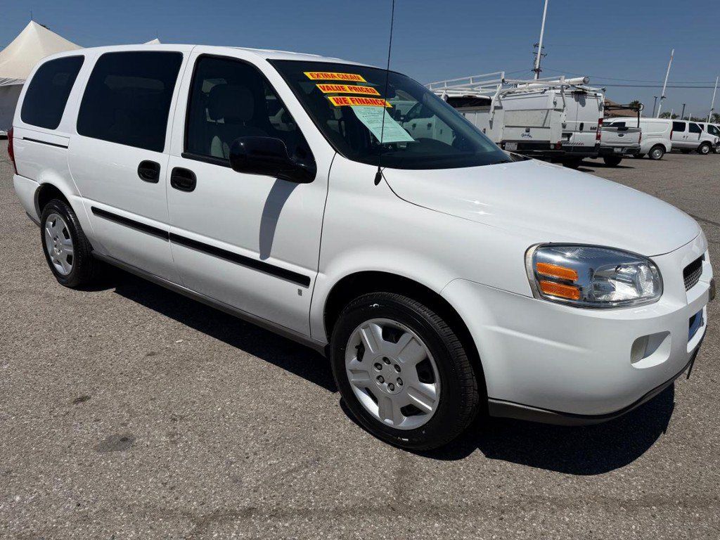 Used 2008 Chevrolet Uplander LS w/ Climate Package FWD image 3