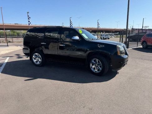 Used 2012 GMC Yukon SLT w/ SLT Chrome Package AWD/4WD image 18