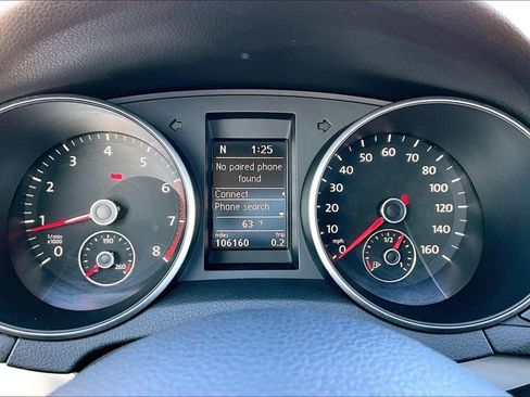 Used 2012 Volkswagen Golf 2-Door image 26