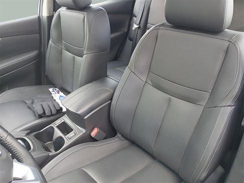 Used 2022 Nissan Rogue Sport SL w/ Premium Package image 23