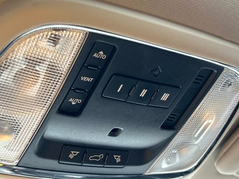 Used 2013 Jeep Grand Cherokee Altitude AWD/4WD image 35
